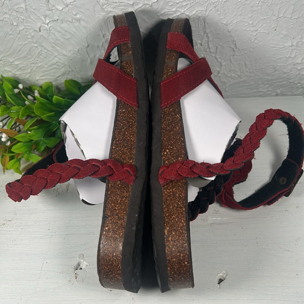Muk Luk Ankle Wrap Toe Sandal Red Brown Cork Rubber Sole Muk Luks - Picture 5 of 10
